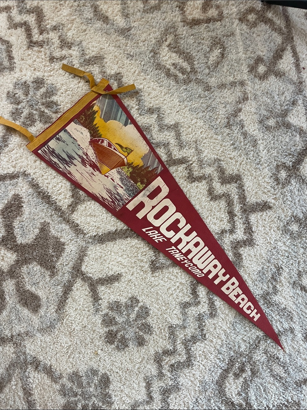 Rockaway beach pennant flag - Picture 1 of 3